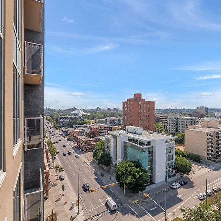 Heart Of Downtown Calgary Spacious Luxury Condo With Stunning Views And Premium Amenities Zewnętrze zdjęcie