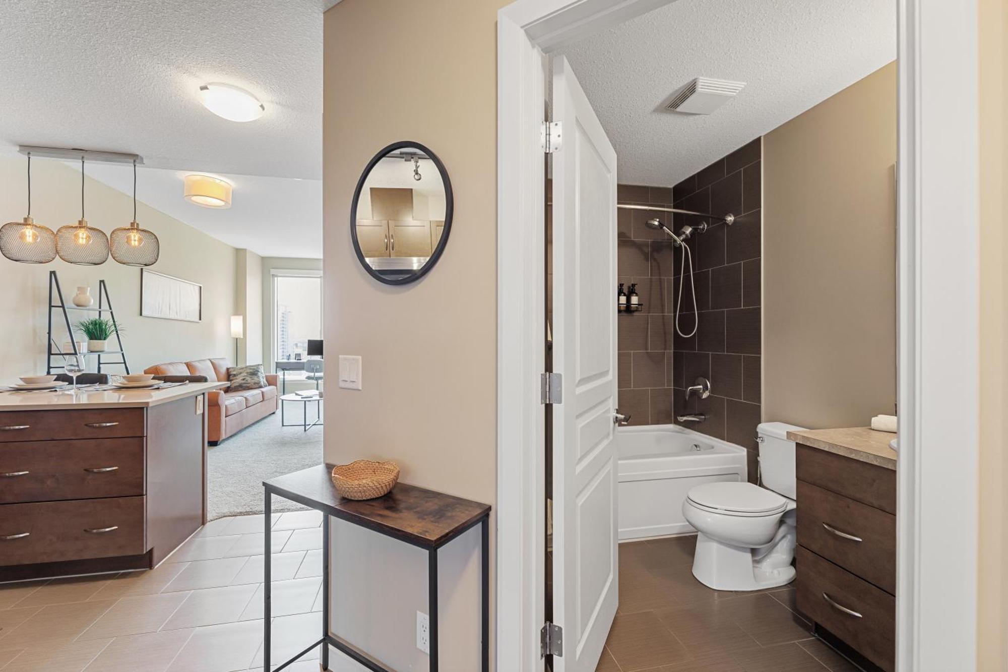 Heart Of Downtown Calgary Spacious Luxury Condo With Stunning Views And Premium Amenities Zewnętrze zdjęcie
