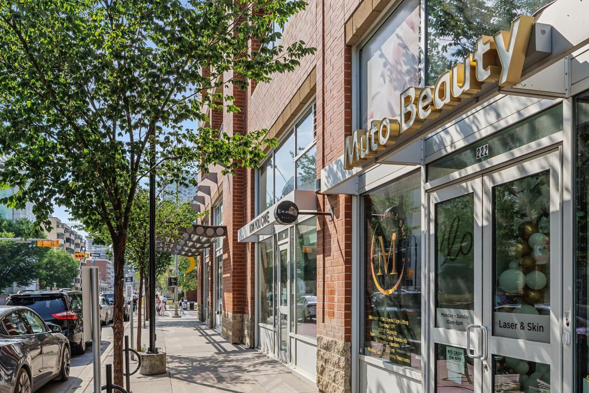 Heart Of Downtown Calgary Spacious Luxury Condo With Stunning Views And Premium Amenities Zewnętrze zdjęcie